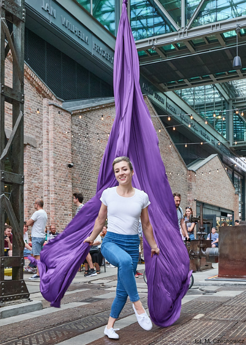 taniec na szarfach, fot. Marcin Czechowicz